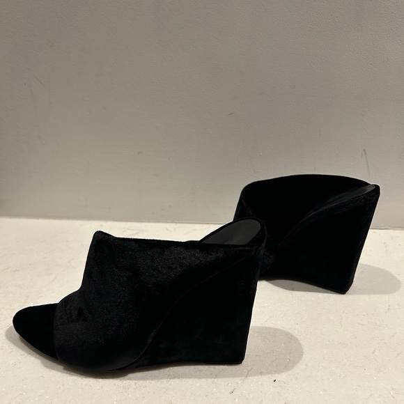 New black velvet Alexander Wang wedge heels. 37.5 - Picture 14 of 16